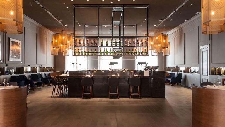 Kozmo Luxury Hotel - Oyster Bar