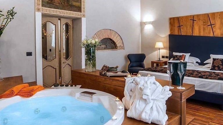 Hotel The Code - Junior Suite avec Jacuzzi