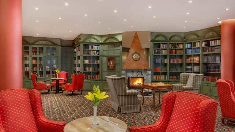 H�tel Savoy, biblioth�que