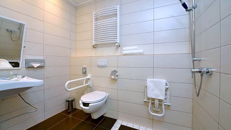 Promenade City Hotel salle de bain douche