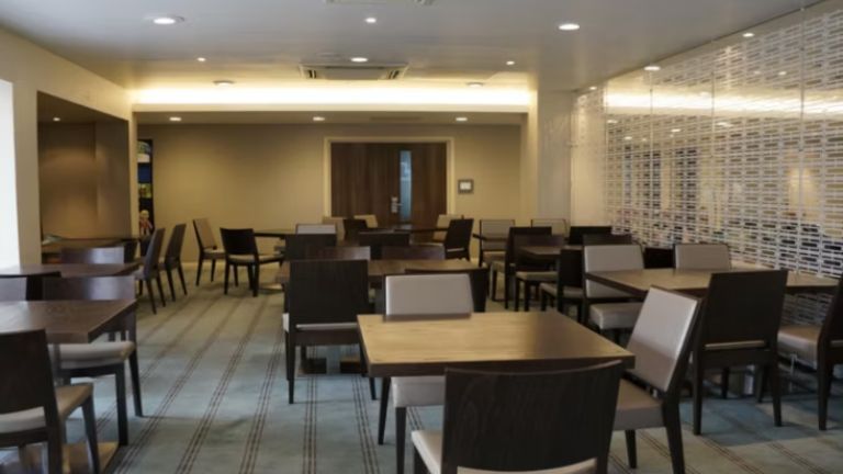 Holiday Inn Express Earl's Court - Salle de petit d�jeuner