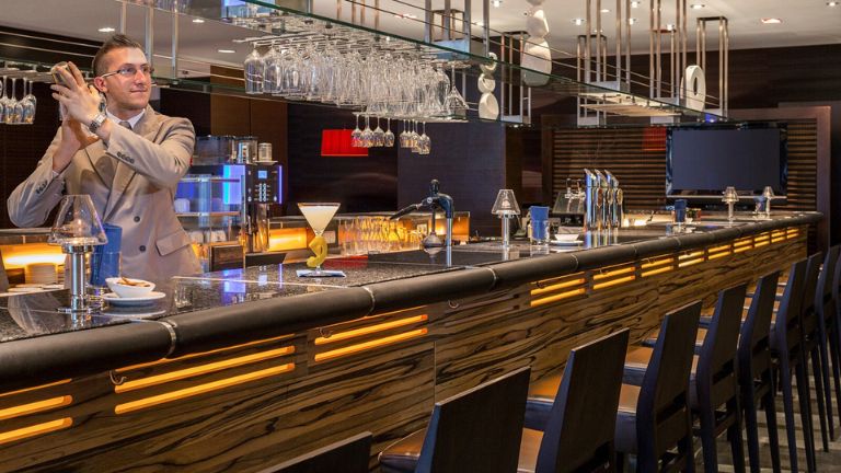 NH Danube City - Bar