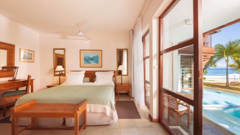 Htel Le Saint Alexis - chambre suprieure rez de piscine