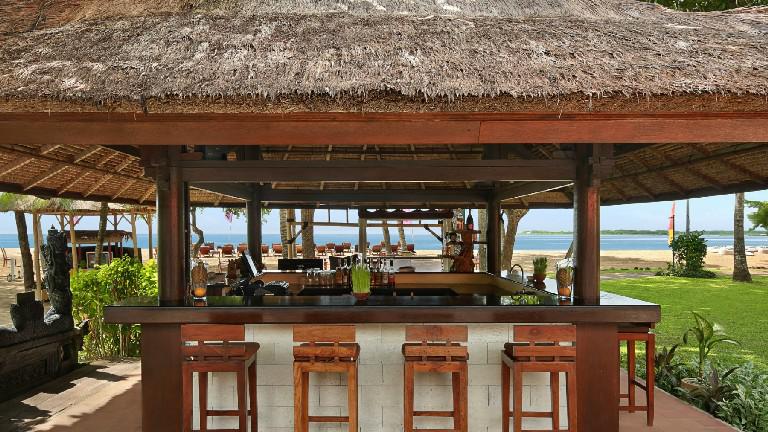 Mercure Resort, Bar Breeze