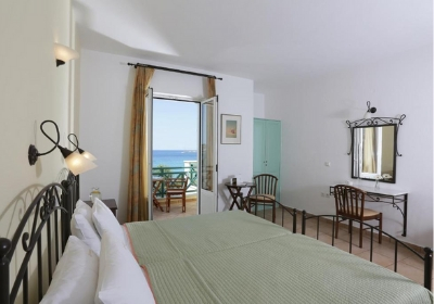 Brazzera Hotel  Syros