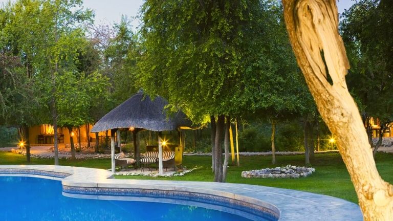 Mushara Lodge Namibie piscine