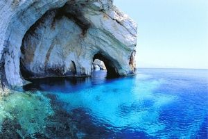 Milos cyclades grece grotte de kleftiko